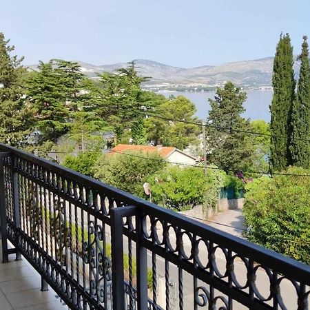 Apartments Sofija Слатине Экстерьер фото